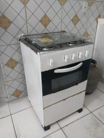 Alugo KitNet para dividir próximo a Facam (Meninas) - Foto 2
