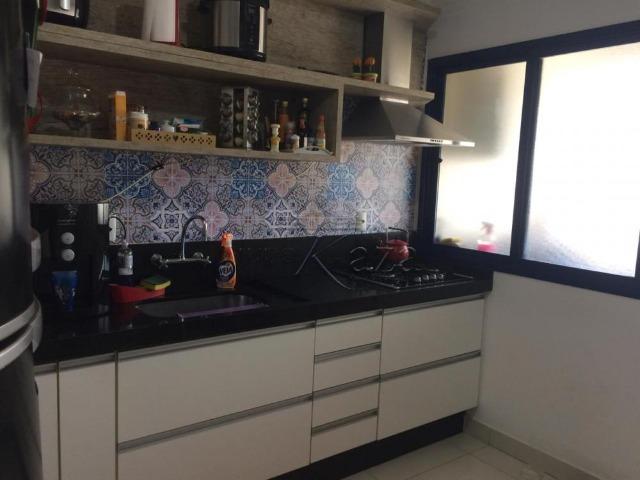 Apartamento 3 dormitórios com armários nos cômodos - Foto 8