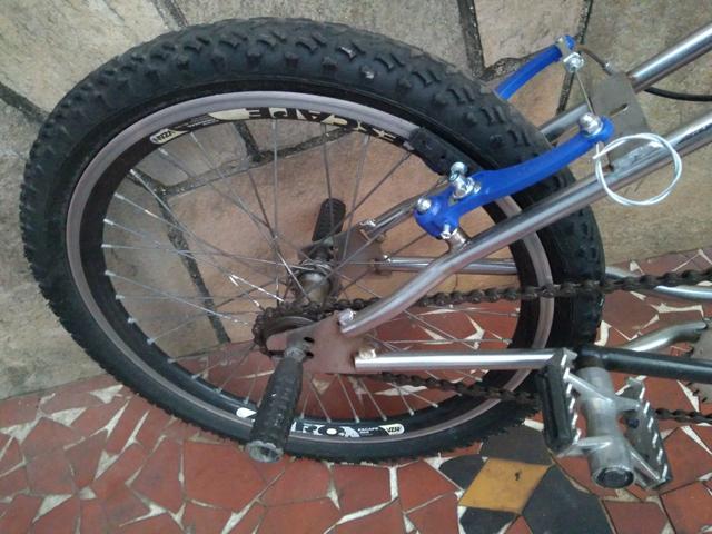 Bicicleta BMX aro 20 - Foto 4