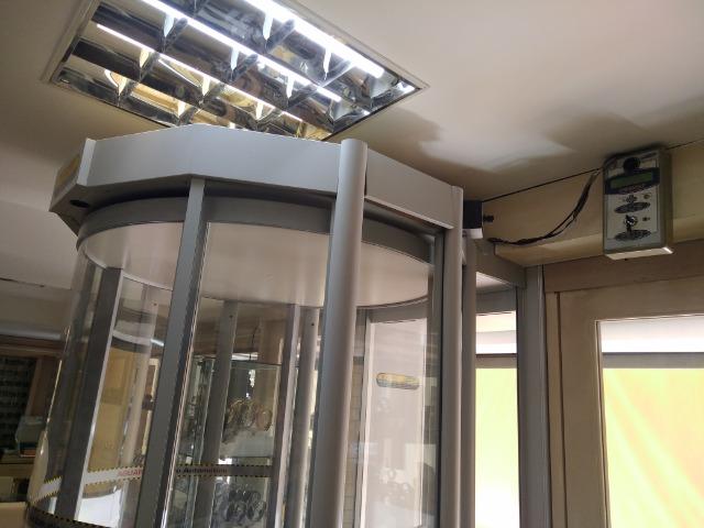 Porta automática com detector de metais - Foto 2
