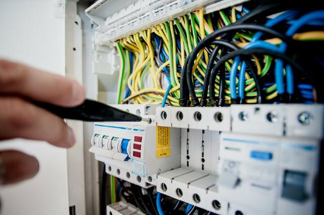 Vaga para Eletrotécnico