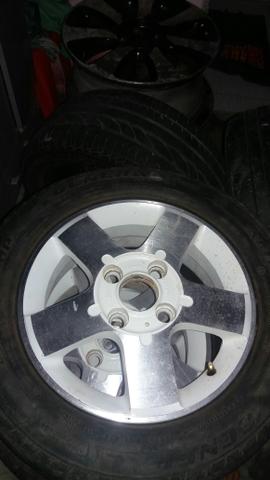 Rodas 14 com pneus