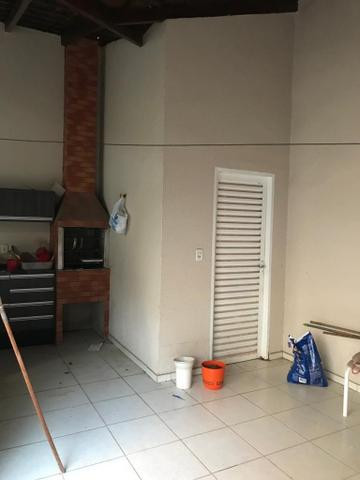 Casa com churrasqueira,cozinha planejada em terreno de 200m2 - Foto 16