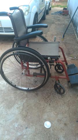 Cadeira de roda - Foto 4