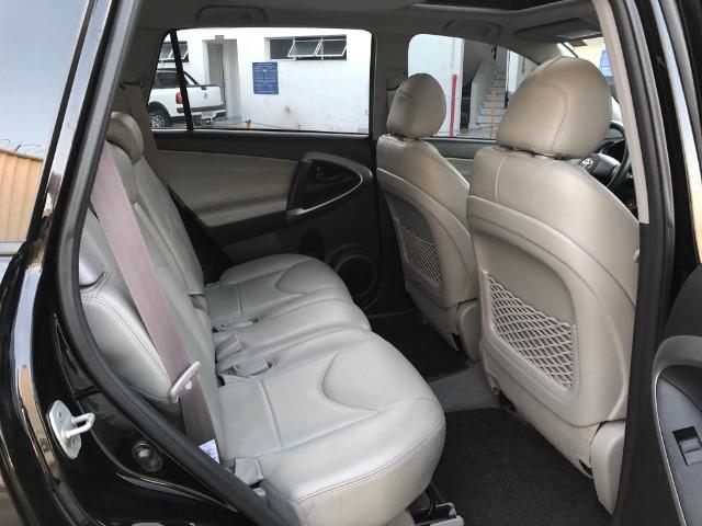Toyota RAV4 - 4X4 - 2008 com Teto Solar - Foto 11