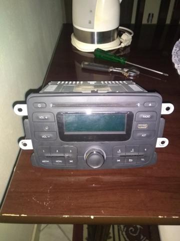 Radio original Renault logam com o código