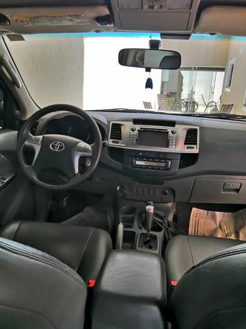 Hilux Srv 3.0 Turbo diesel 4x4 Top 2014 - Foto 10