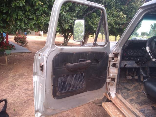 Vendo uma f 4000 ano 88 direção hidráulica motor mwm bomba Bosch - Foto 8