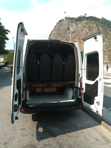 Ocasião!! Van Renault Master Executive L3H2 16 lugares diesel - Foto 5