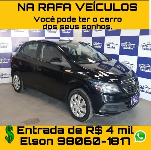 Promoção relâmpago onix 1.4 lt ano 2014 com r$ 4.000 mil de entrada