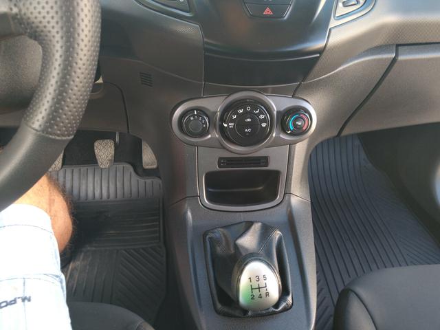 New Fiesta LS 1.5 - Foto 9