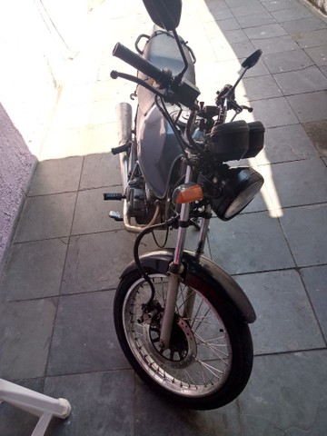 TITÁN 125 2001