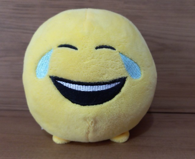 Emoji Pelúcia 11 cm Colecionáveis - Multikids - Foto 5