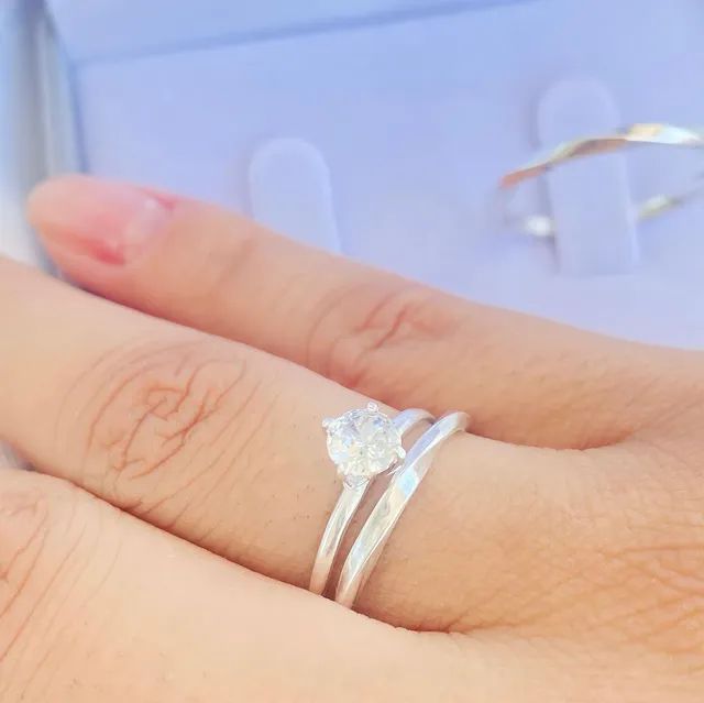 PAR DE ALIANÇAS NOIVADO