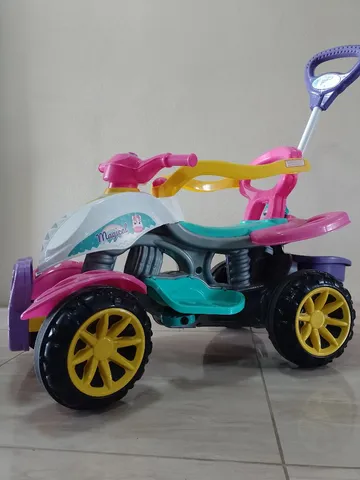 MOTOCA INFANTIL TRICICLO DE PASSEIO TOTOCA COM PEDAL E KIT ADESIVO