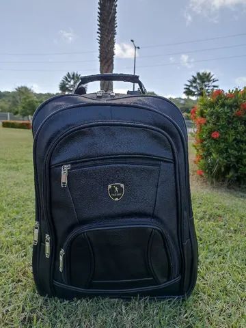 Mochila de Couro Masculino e Feminino Reforçada impermeável  - Foto 2