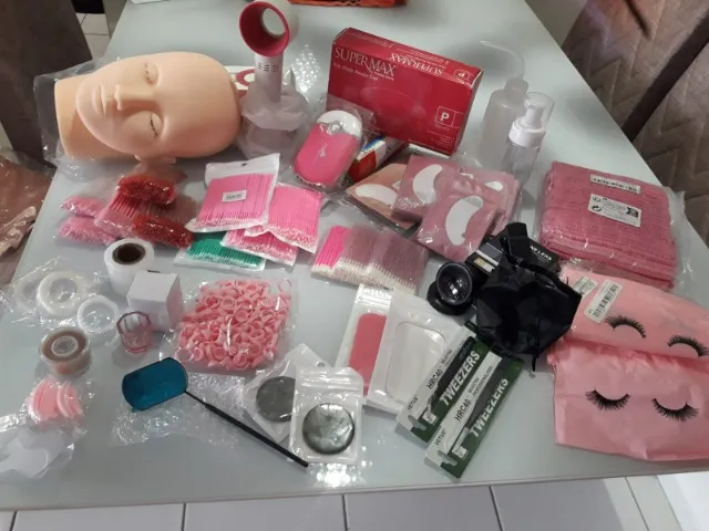 Kit Completo Para Alongamento de Cílios + Boneca de Treino