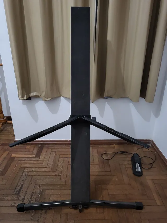 Mesa de teclado Stay