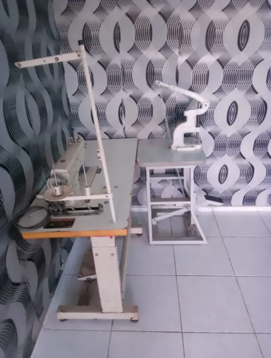 Vende-se com urgência, máquinas para costura 