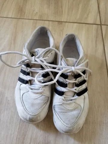 Lote de 2 Chuteiras, 3 Tênis e 2 Sapatênis Grife p/Menino  - Foto 4