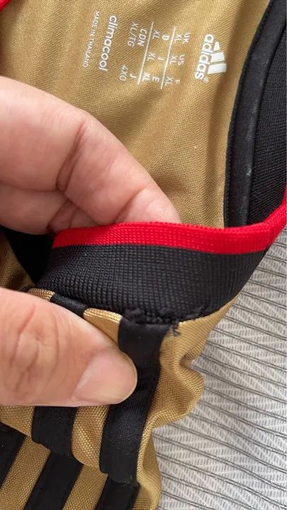 Camisa de Futebol AC Milan - 2013-2014- Dourada - Tamanho G - Foto 2