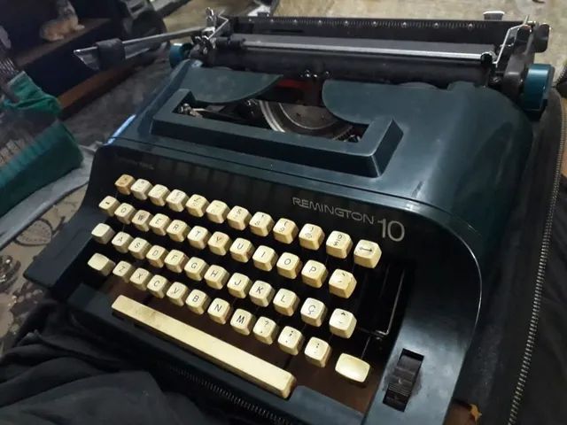 Máquina de Escrever Sperry Rand Remington 10 Conservada mas leia anuncio