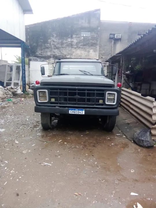 Ford F 600 - Foto 4