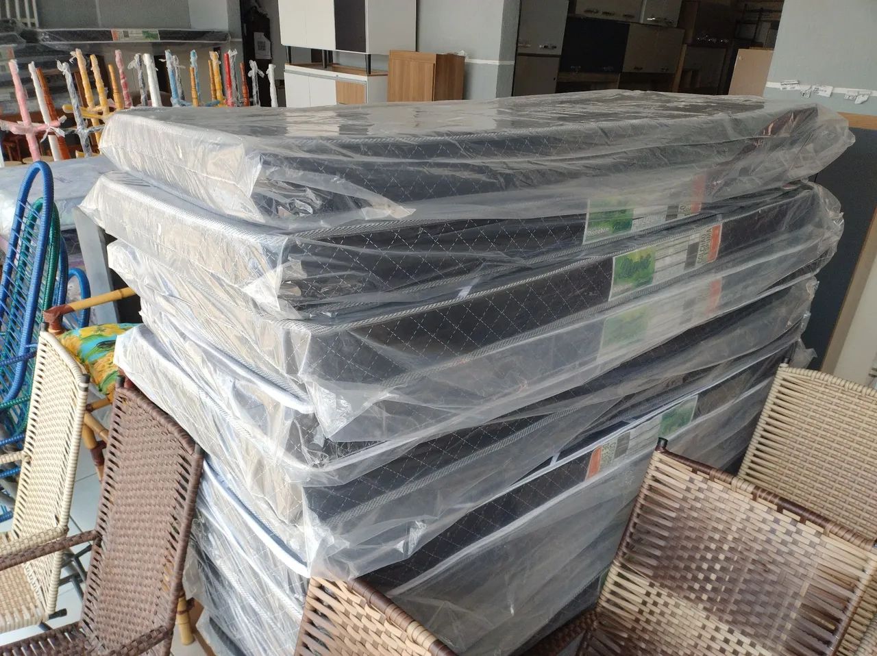 Colchão solteiro novos tecido preto PROMOÇÃO IMPERDÍVEL  - Foto 2