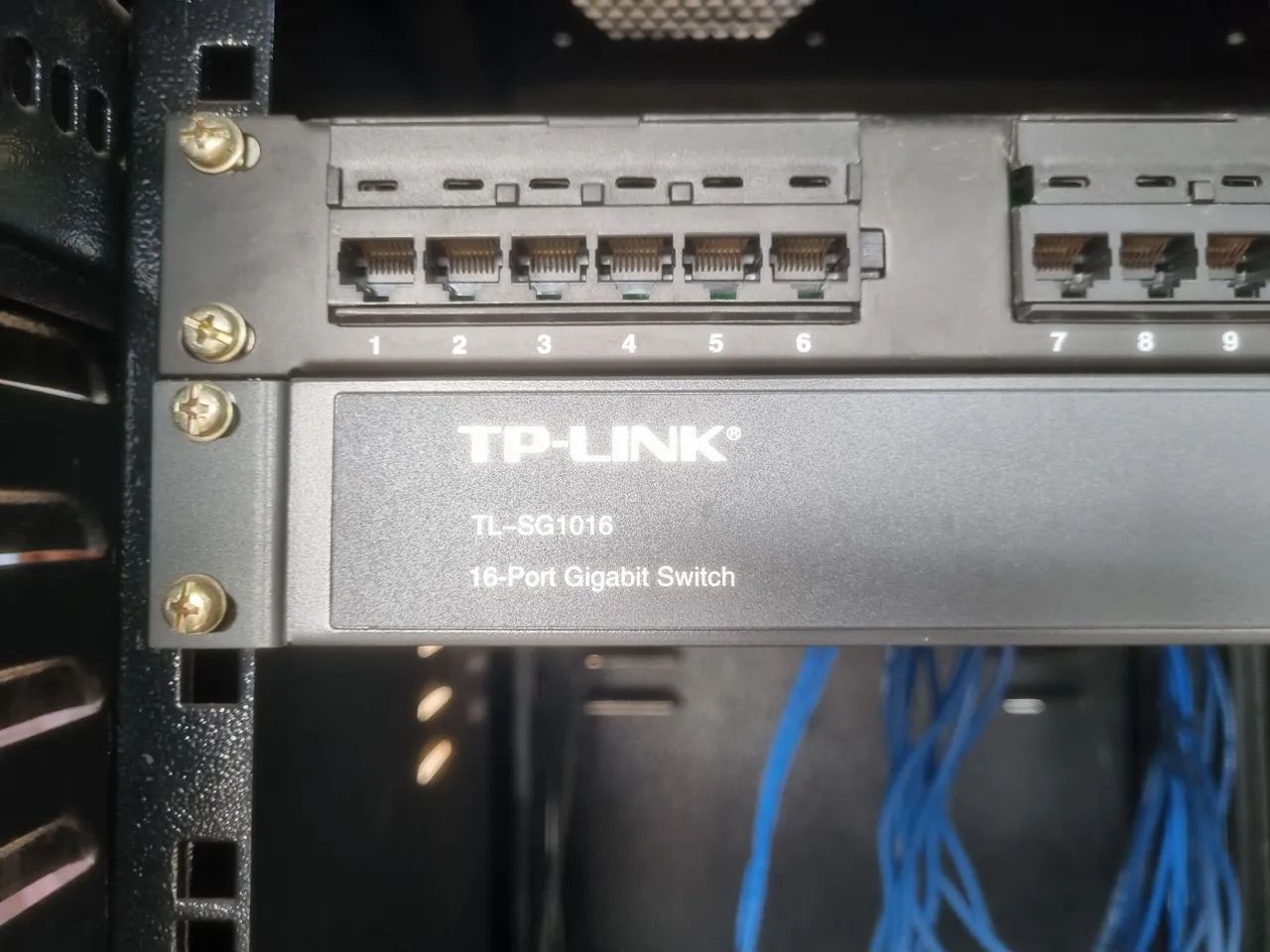 Rack piso servidor 40u 870mm com switch - Foto 2