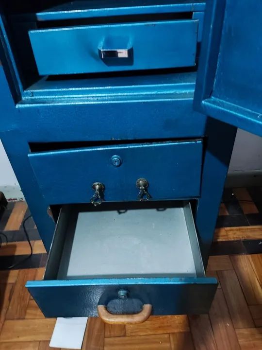 Cofre de Metal - Com 3 Gavetas  - Foto 3