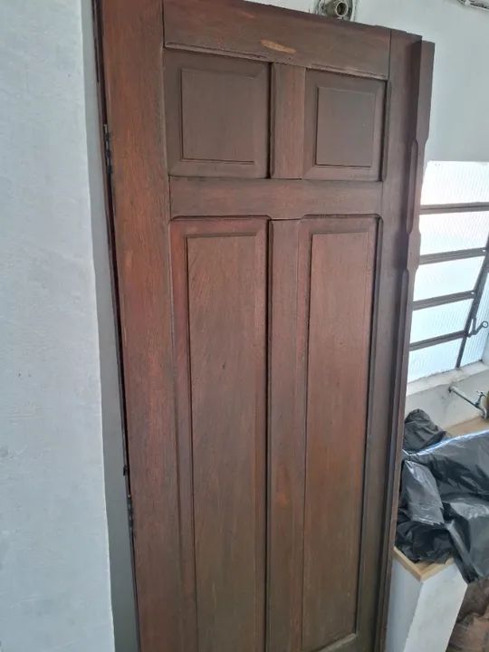 Cadeiras, portas e púlpitos antigos  - Foto 3