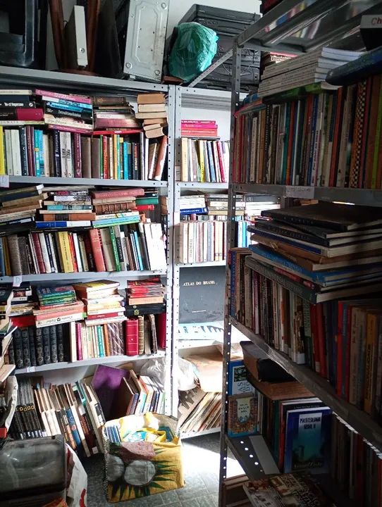 Livros e gibis  - Foto 2