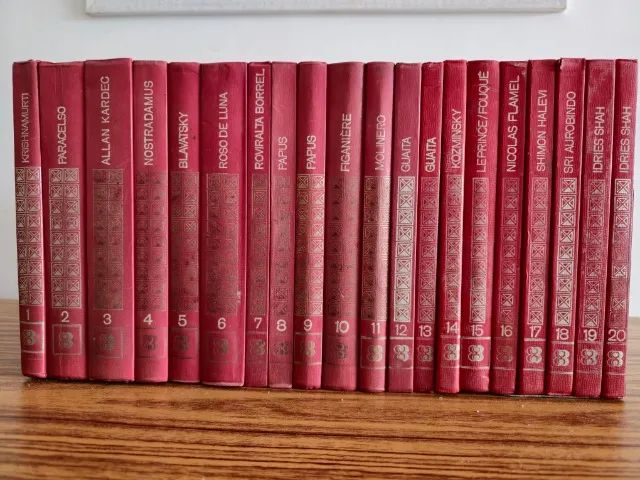 Biblioteca Planeta - coleção completa - Foto 3