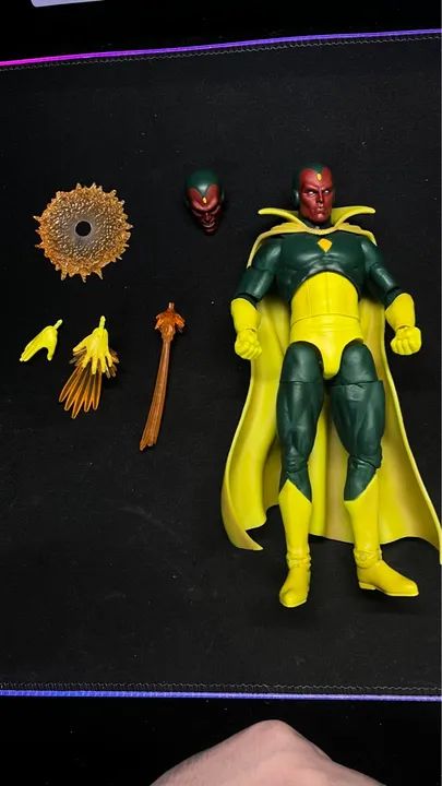 Boneco Vision Visão - Marvel Select
