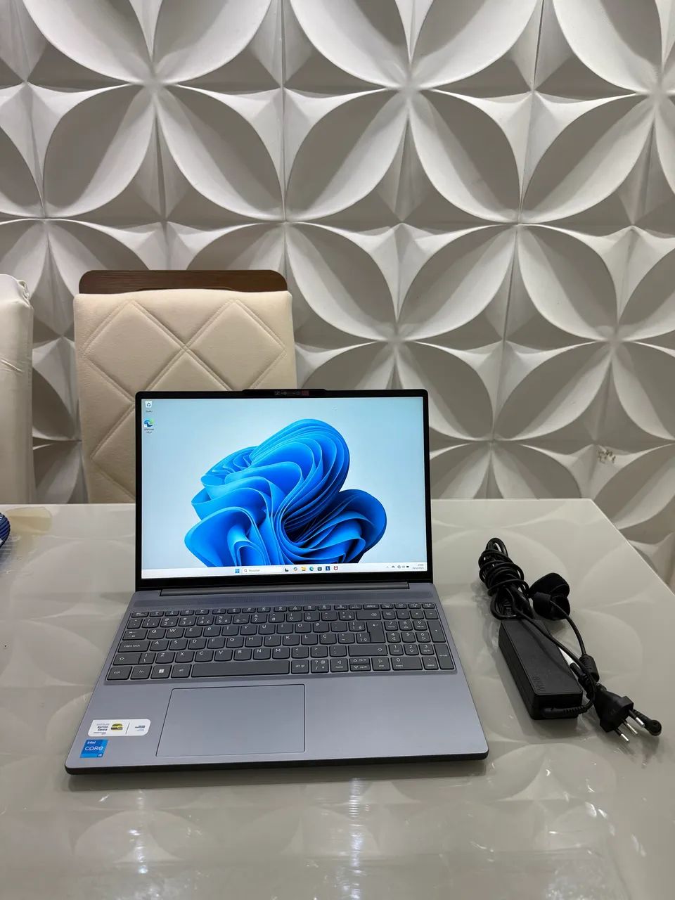 Lenovo IdeaPad Slim 3 - I5 13ª Geração | 16GB RAM | 512GB SSD 