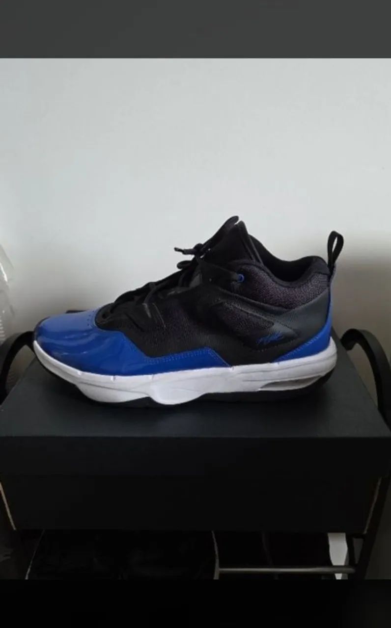 JORDAN STAY LOYAL 3