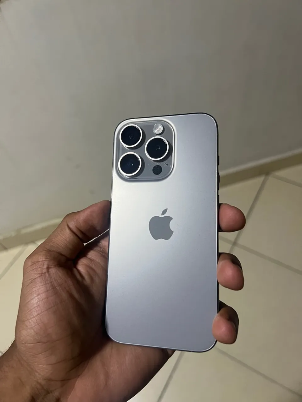 15 Pro 256GB Anuncio Real