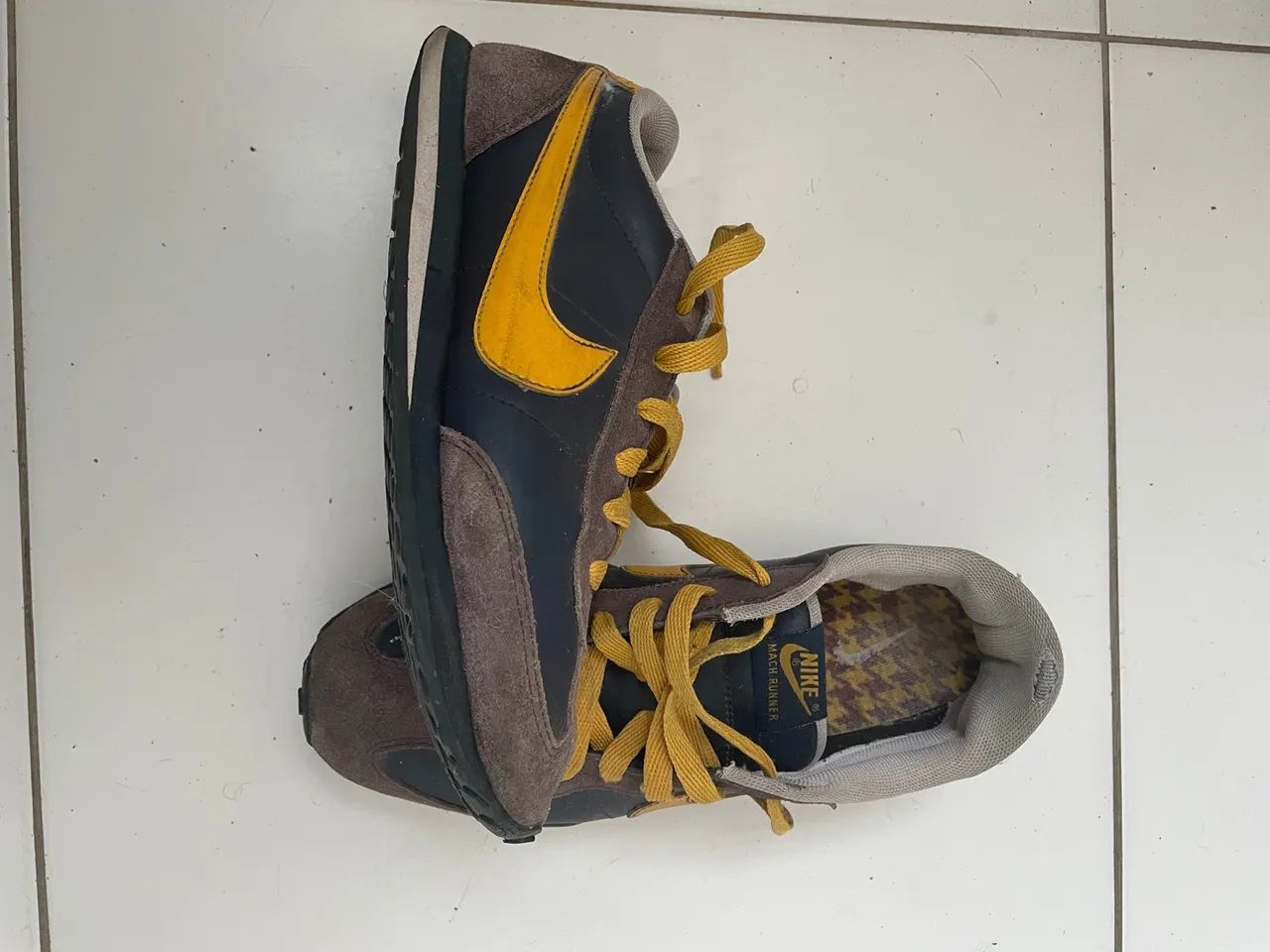 Tênis Nike Mach Runner - Azul e Amarelo - Foto 2