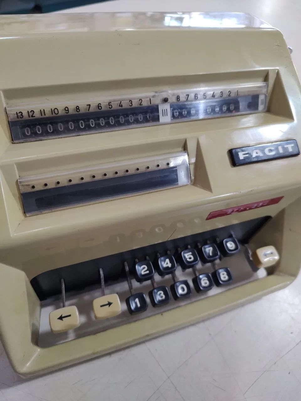 Calculadora Mecânica Facit modelo C1-13 - Foto 2