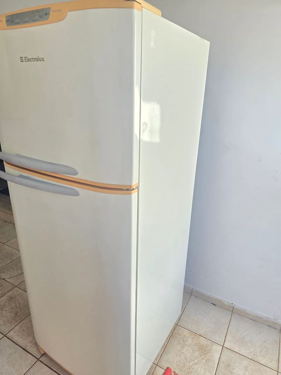 Geladeira Electrolux Frost Free nunca mexida Entrego  - Foto 2