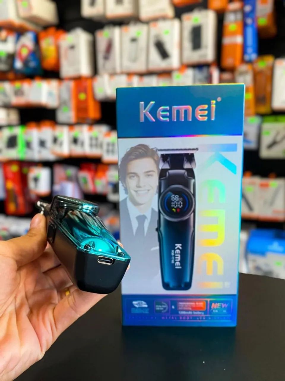 BARBEADOR DE ACABAMENTO PROFISSIONAL KEMEI KM-1740 - Foto 5