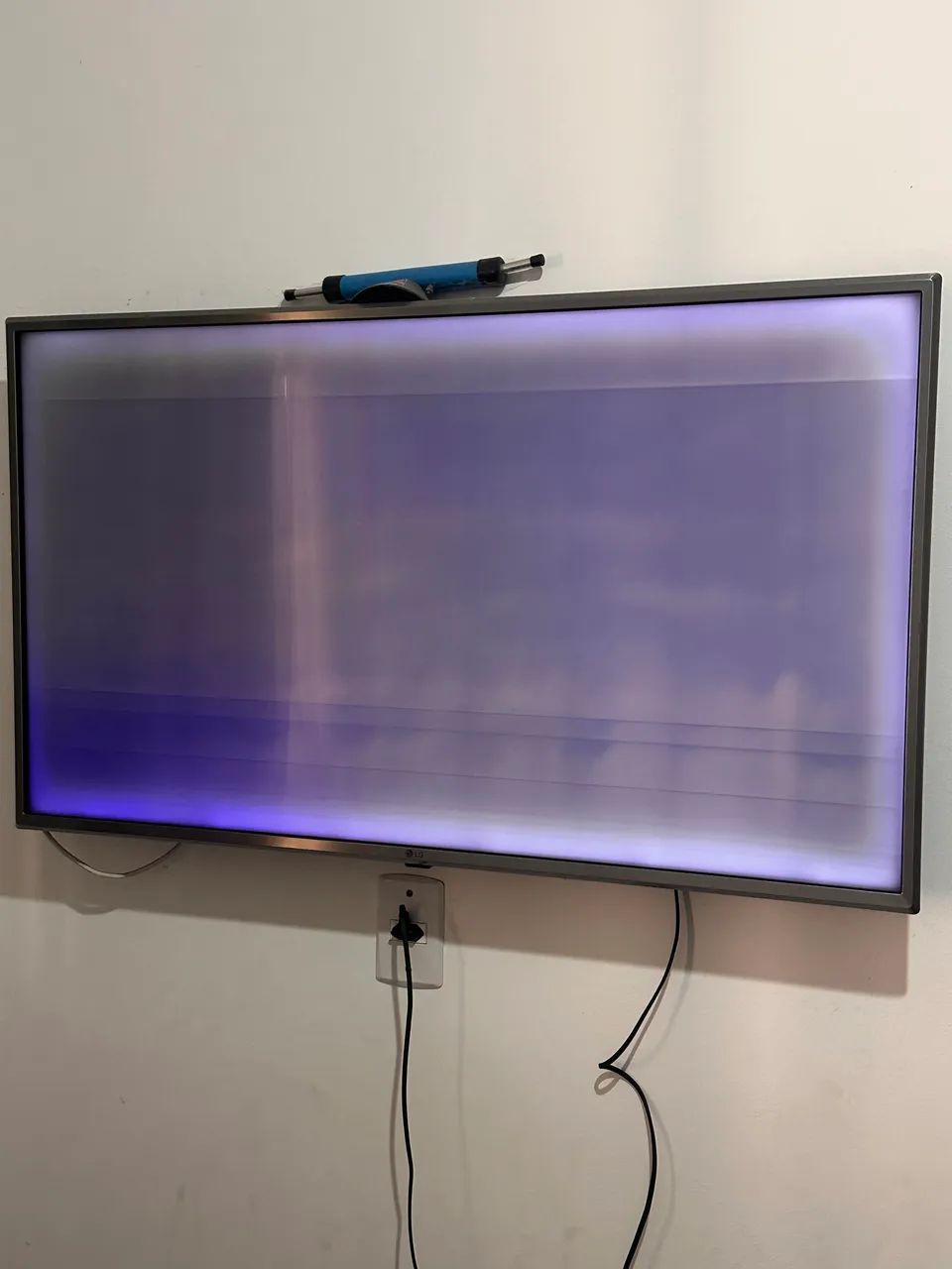 TV LG 43 POLEGADAS COM DEFEITO 