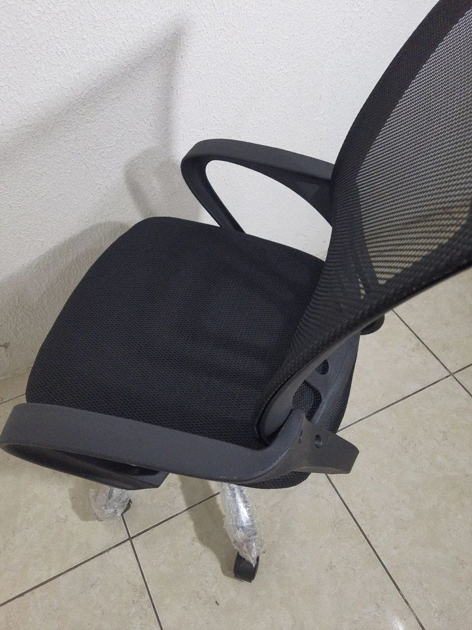 Cadeira de escritório diretor ENTREGA GRÁTIS  - Foto 4