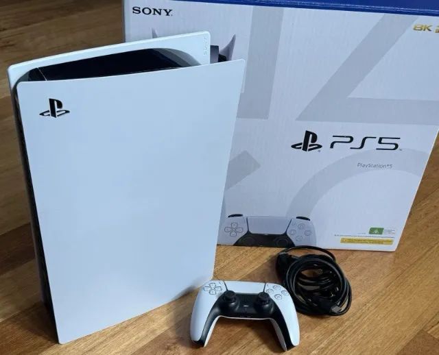 PS5 Semi-novo em Perfeito Estado - Leva na Hora!