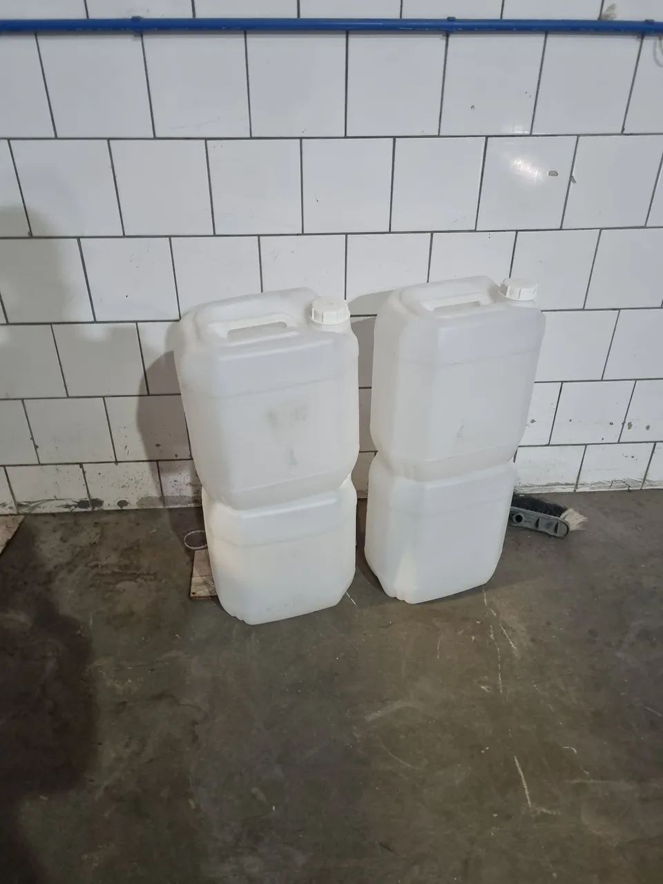 Galões Plásticos para Armazenamento