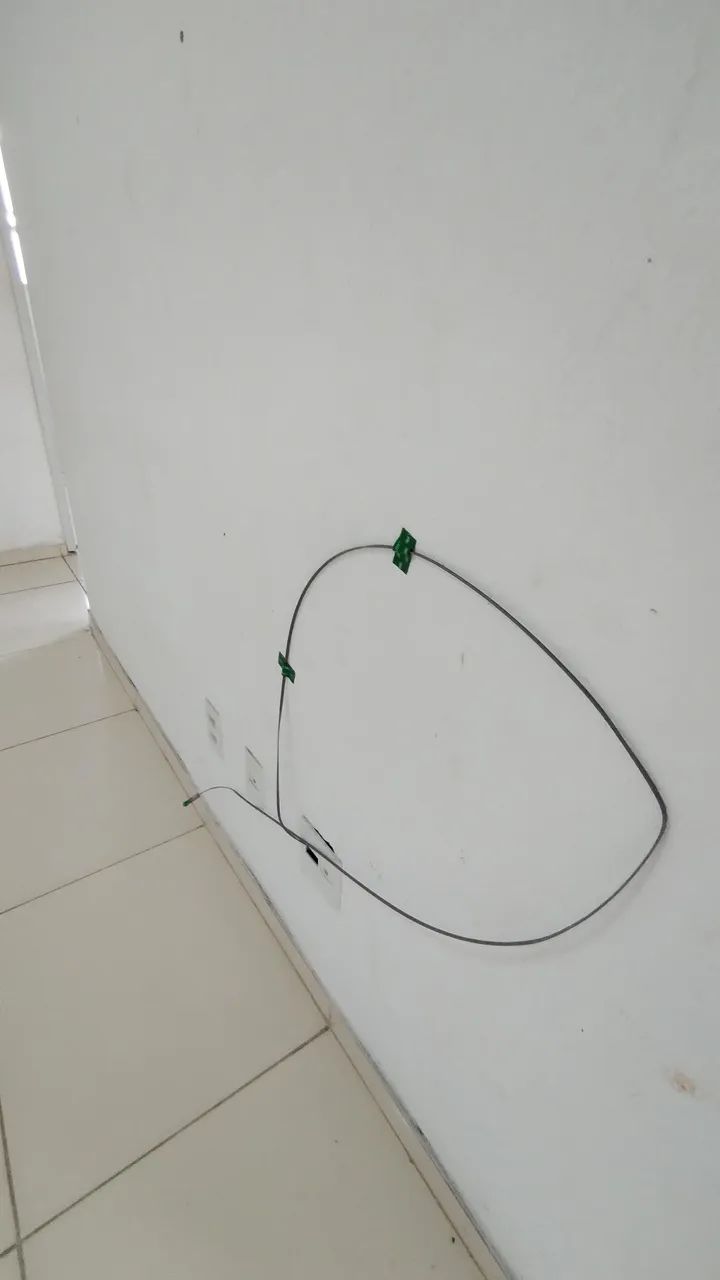 Apart. 3º Andar, pintura usada, Água e condomínio incluso, Não paga caução - Foto 4