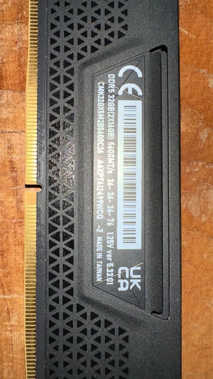 Vengeance Memory 32GB (2x16GB)64739358026883121