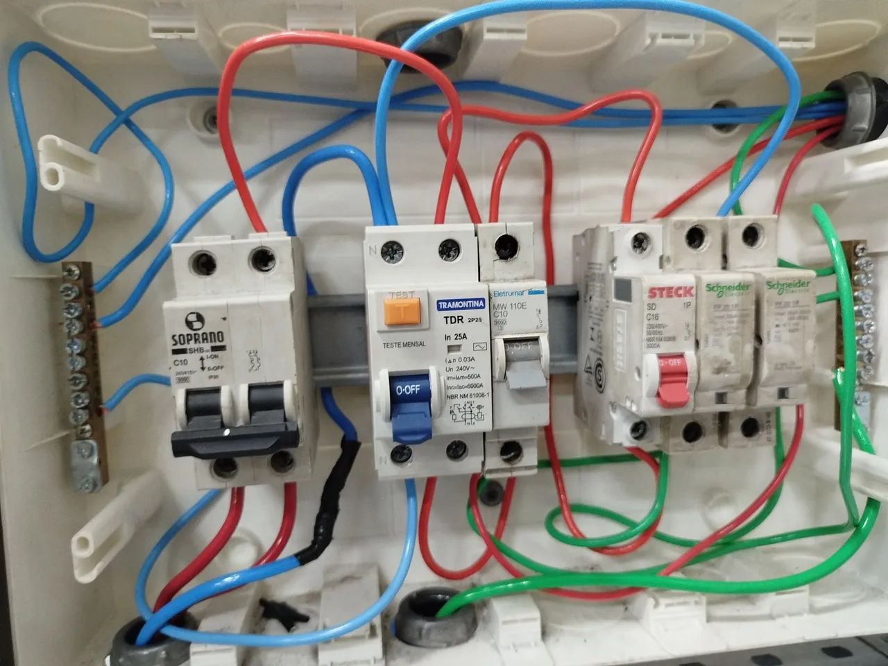 Eletricista residencial e predial - Foto 2