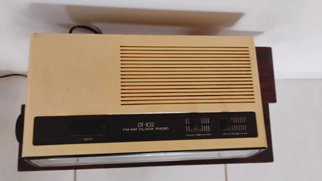 Rádio Antigo CCE Plaquetas DT-102 - Raridade  - Foto 5