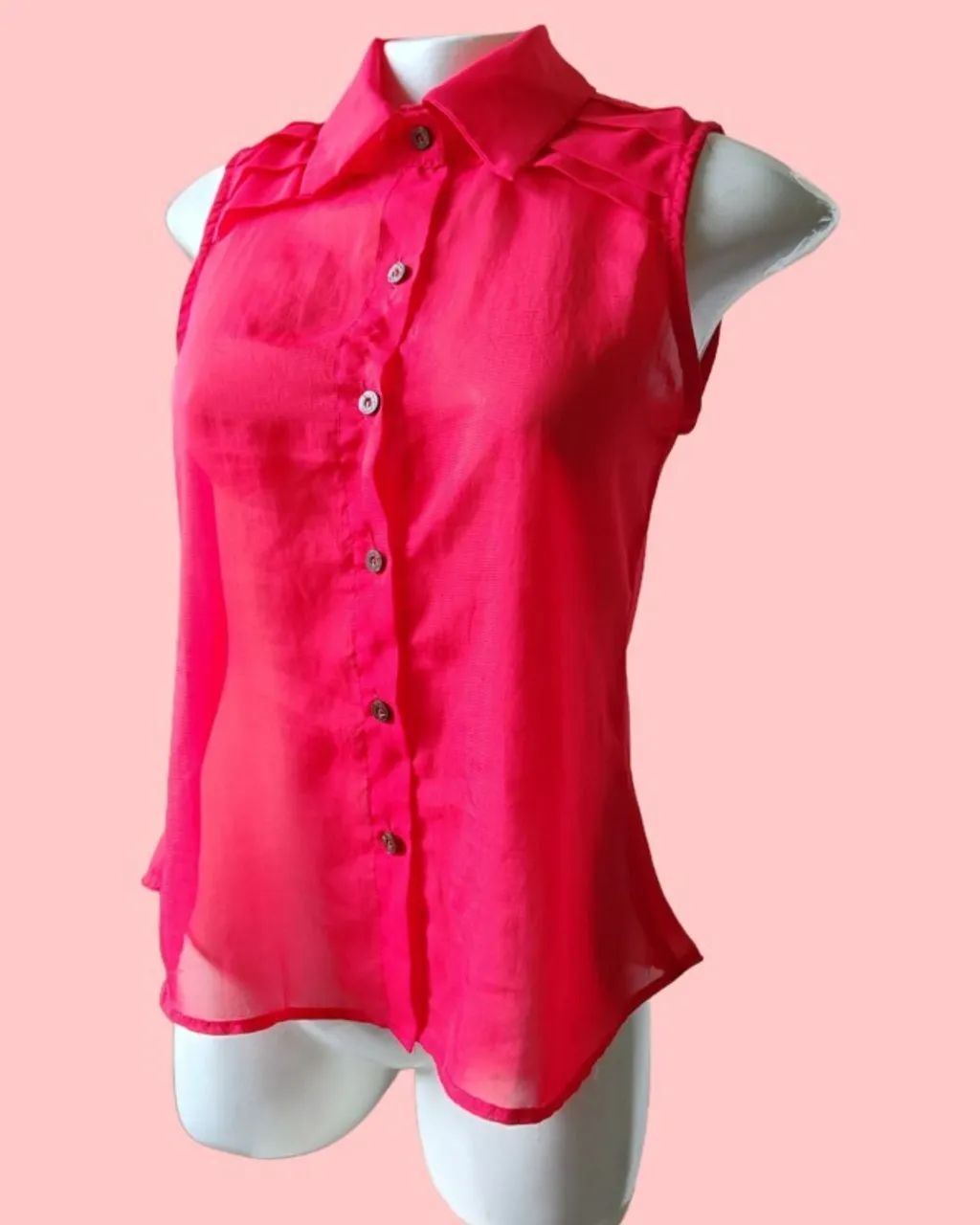 Camisa de botões vermelha com transparência - Foto 2